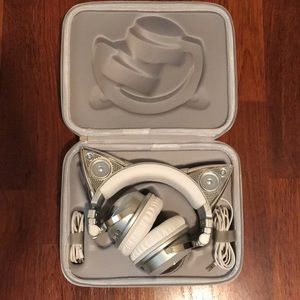 Ariana Grande Wireless Cat Headphones